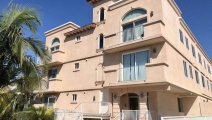 1412 S Sherbourne Dr 202